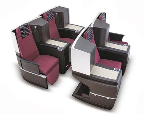 Experience the JAL SKY SUITE 767 seats at JAL SKY MUSEUM - JAL Flyer