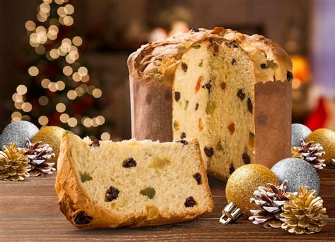 Premium Photo | Panettone is the traditional italian dessert for christmas