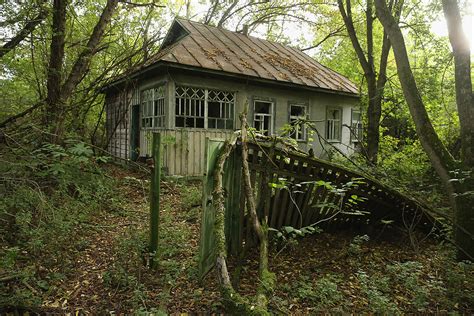 Chernobyl disaster: Inside the exclusion zone and abandoned ghost town of Pripyat [Photos]