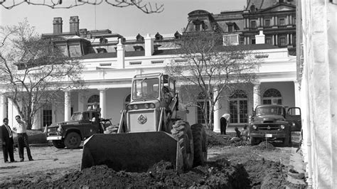 How the White House Rose Garden Became the Most Famous Garden in the ...