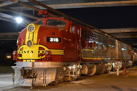 Visitor information for the Galveston Railroad Museum, one of the five largest in the country ...