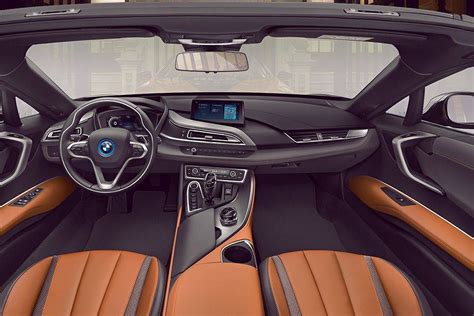 BMW i8 Roadster Images - Check Interior & Exterior Photos | OtO