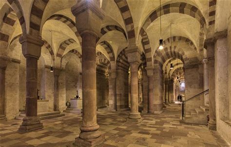 Interior of Speyer Cathedral, Germany, 1030 - Romanesque Architecture ...