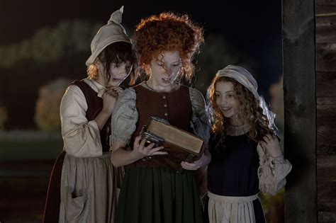 'Hocus Pocus 2' review: a pointless and unfunny witch sequel