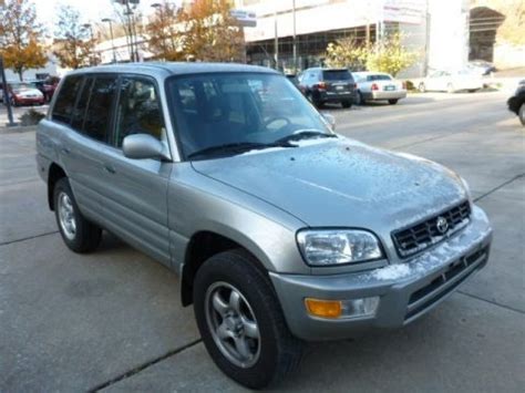 1999 Toyota RAV4 Data, Info and Specs | GTCarLot.com