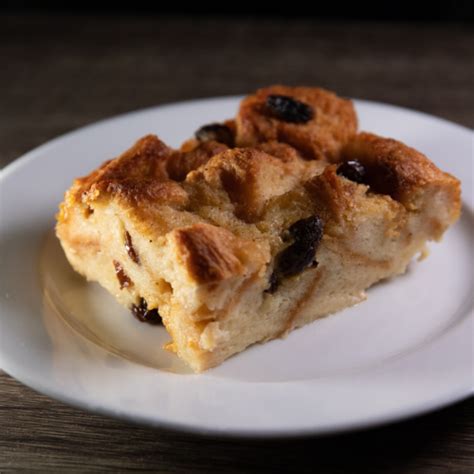 Explore the Richness of Jamaican Bread Pudding With This Easy Recipe - Things Jamaican Shopping