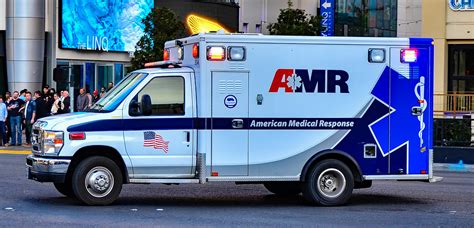 American Medical Response 534 | The Strip, Las Vegas Photo; … | Flickr