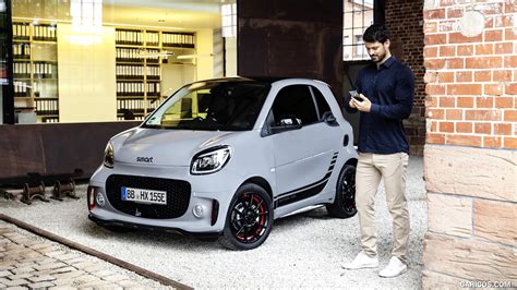 Smart EQ ForTwo | 2020MY Coupe | Front Three-Quarter