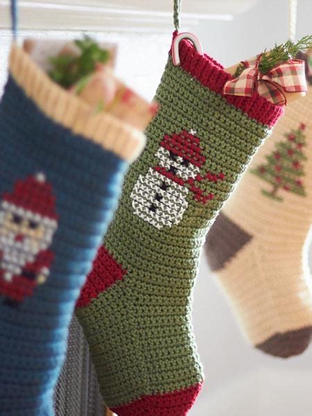 Crochet Treasures: 10 Free Christmas Stockings Crochet Patterns