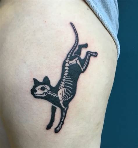 Skeleton cat done by Jessica at Smokin' Aces in Cold Lake, Alberta : r/tattoos