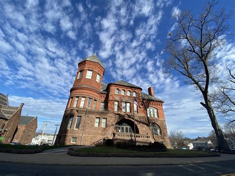 Old Meriden High School – Connecticut Real Estate History