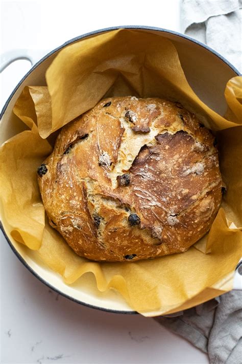 Dutch Oven Cinnamon Raisin Bread | A Simple Palate