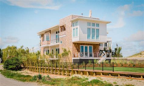 14 Coolest North Carolina Vacation Rentals: VRBO Beach Houses + More