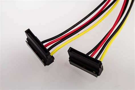 SATA Power Y Cable 2 x Right Angle 15p to AT 4p Male, 10in. - Pactech