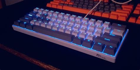 My Royal Kludge RK61, now with keycaps! | Video game rooms, Gamer room, Gaming gear