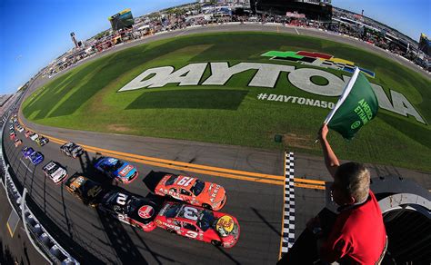 Watch the Daytona 500 live on FS GO | FOX Sports