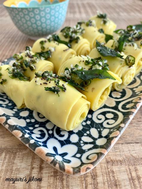 Khandvi, Gujarati Snack - Mayuri's Jikoni