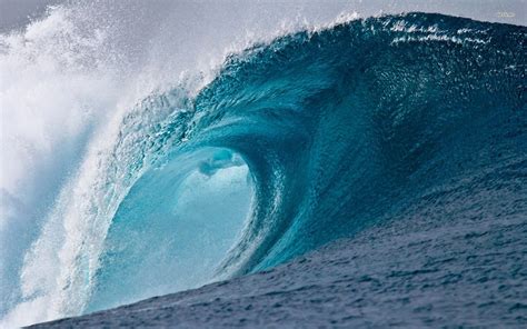 Free desktop big wave pic (Trayvon Ross 1920 x 1200) | Waves wallpaper, Waves, Sea waves