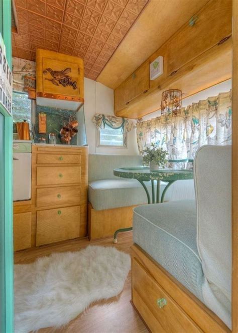 10+ Cozy Camper Interior Ideas for Fantastic Holiday - Decor It's | Camper trailer for sale ...