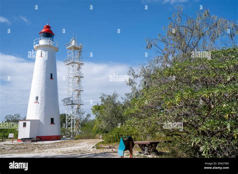 Heritage listed Lady Elliot Island Lighthouse with new solar powered unmanned light tower, Lady ...