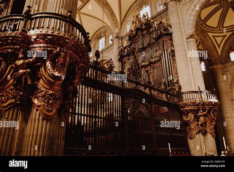 Mexico city metropolitan cathedral interior hi-res stock photography and images - Alamy