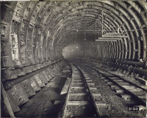 Illinois Distributed Museum : Holland Tunnel