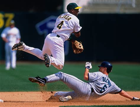 The second base slide controversy - Mangin Photography Archive