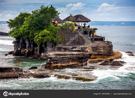 Pura Tanah Lot - temple on Bali, Indonesia Stock Photo by ©pigprox 140742546