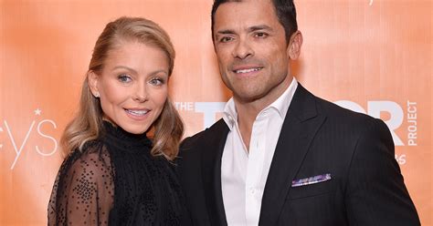 Kelly Ripa bids farewell to 'Live' co-host Ryan Seacrest, husband Mark ...