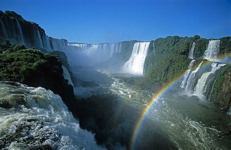 (Argentina & Brazil) - Iguazú Falls - Walking on the footbridge and Wild Adventure | free ...