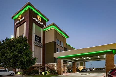 La Quinta Inn & Suites by Wyndham - Tulsa - Catoosa Route 66 | Catoosa, OK Hotels