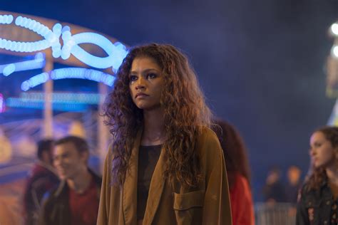 rue euphoria all outfits - You Did A Great Job Profile Photographs