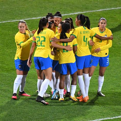 Brazil and England Both Close the Gender Pay Gap Between Their National ...