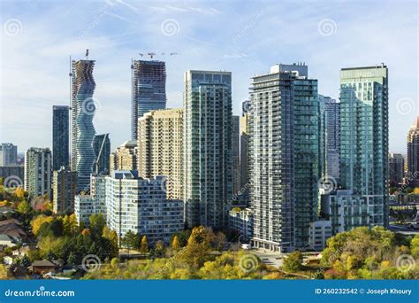 High Rise Towers, Mississauga Skyline, Mississauga, Ontario, Canada ...