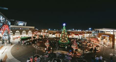 Legends Outlets Kansas City - Outlet Mall, Deals, Restaurants, Entertainment, Events and ...