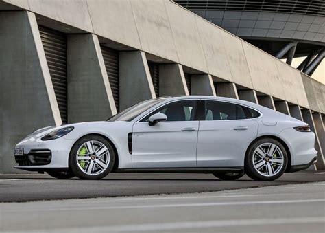 Porsche Panamera 4S E-Hybrid 0-60, quarter mile, acceleration times ...