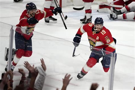 Florida Panthers Star Matthew Tkachuk Exits Game 3 - Returns