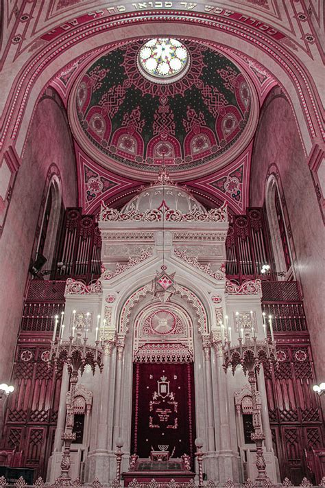 Interior of Budapest's Great Synagogue Photograph by Charles Everhardt ...