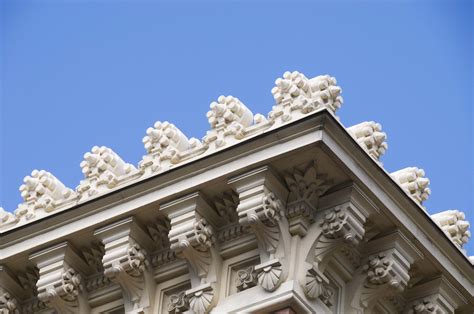 What Is a Cornice? Check the Architecture Glossary