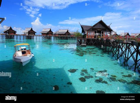 A view from the Kapalai Resort of Semporna Sabah, Malaysia Stock Photo: 32347305 - Alamy