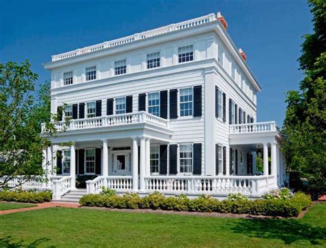 Topping Rose House - Bridgehampton | Goop