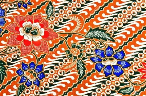 Makna Sejarah di Balik Cerahnya Warna Batik-Batik Pesisir | Batik ...