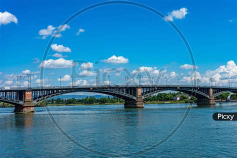 Image of Germany, Heritage Site Mainz, London Bridge, A Train Crossing London Bridge Over A Body ...