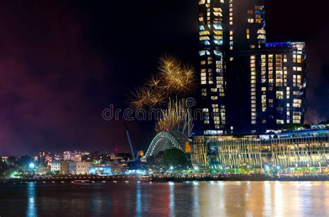 Sydney Harbour Bridge New Years Eve Fireworks 2023, Colourful NYE Fire ...