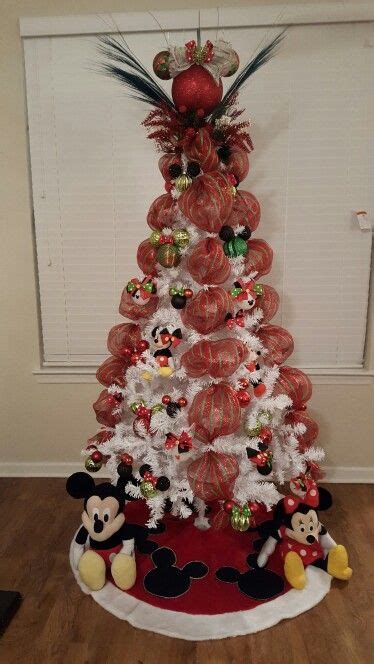 Mickey mouse Christmas tree Mickey Mouse Christmas Tree, Disney Christmas Decorations, Christmas ...