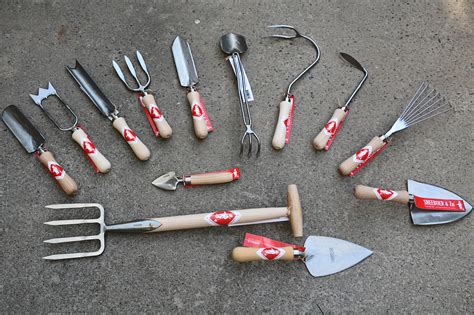 Sneeboer & Zn Garden Tools | Detroit Garden Works