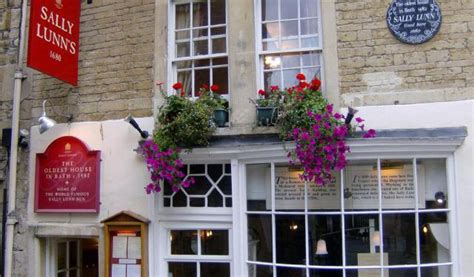 6 Self-Guided Walking Tours in Bath, England + Maps