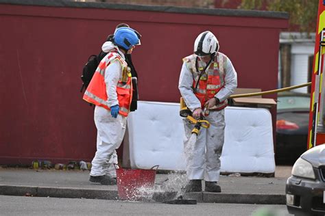 Hounslow house fire: Five family members die in west London blaze ...