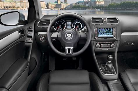 2011 Volkswagen Golf Review, Specs, Pictures, Price & MPG