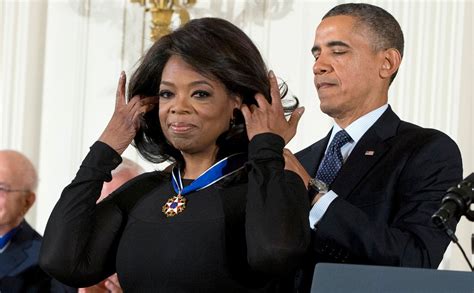 Oprah Awarded Presidential Medal of Freedom - E! Online - UK